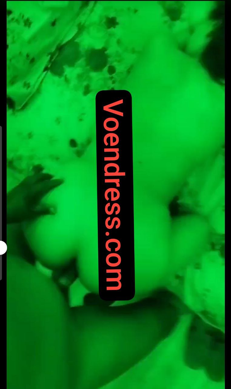 Коллегасынын жумуштан чыгып сигишип жатышат